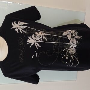 Del Sol t shirt in size L